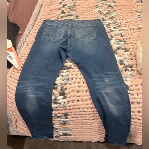 Good American straight leg jeans size 22 medium wash denim